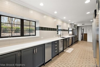 A rare luxury estate opportunity where privacy and presence come - photo 20