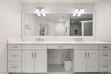 A rare luxury estate opportunity where privacy and presence come - photo 34
