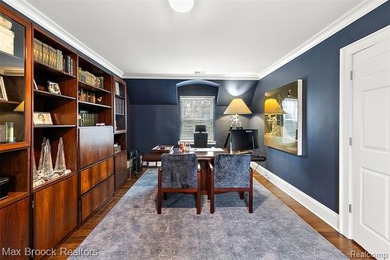 A rare luxury estate opportunity where privacy and presence come - photo 37