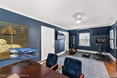 A rare luxury estate opportunity where privacy and presence come - photo 38