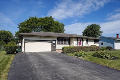 Versatile Gates ranch with a true possible in-law setup! The - photo 1