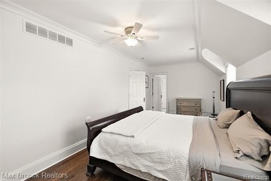A rare luxury estate opportunity where privacy and presence come - photo 48