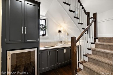 A rare luxury estate opportunity where privacy and presence come - photo 57