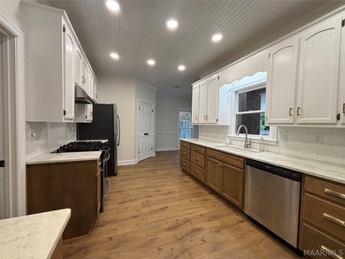 Charming 3-bedroom, 2.5-bath home in sought-after Sturbridge - photo 3