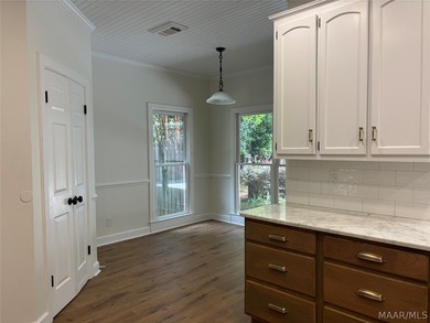 Charming 3-bedroom, 2.5-bath home in sought-after Sturbridge - photo 4