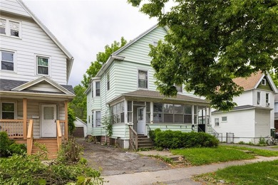 Fully vacant duplex in the Lyell/Otis neighborhood! Rare - photo 1