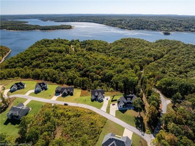 Experience modern. luxury and thoughtful design in this stunning - photo 3