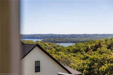 Experience modern. luxury and thoughtful design in this stunning - photo 8