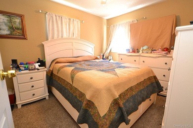Rare find! This meticulously maintained 3-bedroom home combines - photo 8