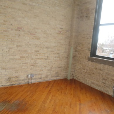Wonderful opportunity to own great loft apartment in solid