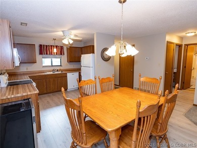 Cozy 2-bedroom, 2-bath condo located just 1 mile from Spaulding - photo 8