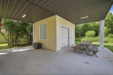 t 1/2 mile from the beach, this adorable 4-year-young cottage - photo 8