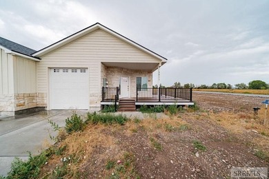 Country living meets modern flexibility in this beautiful new - photo 7