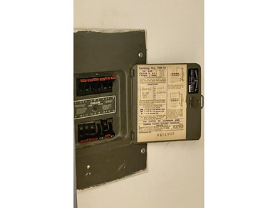 Welcome home! This sharp, completely remodeled studio in heart