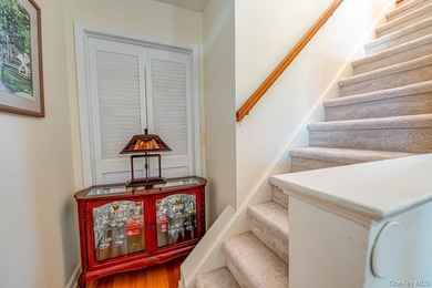 This Nantucket Cape boasts beautiful waterviews overlooking - photo 7