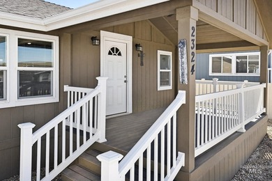 Enjoy space, convenience, and flexibility at 2324 Blue Lake Lane - photo 3