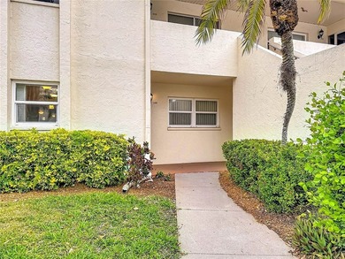 Under contract-accepting backup offers. Experience refined - photo 5