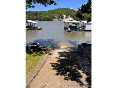 Rare opportunity to own a private waterfront retreat with - photo 6