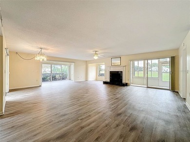Under contract-accepting backup offers. Experience refined - photo 9