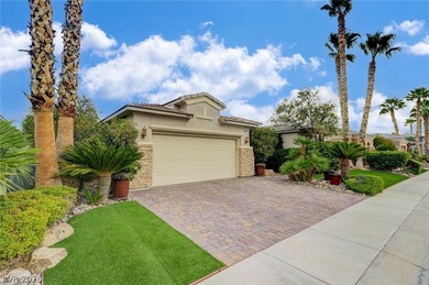 FABULOUS SIENA 18TH FAIRWAY GOLF, MTN, FULL STRIP, CITY, CLUB - photo 1