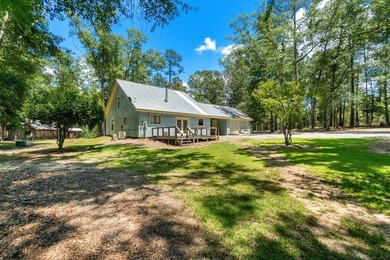 Location location location!!! Charming 4BR/2BA country home - photo 4