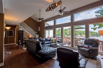 Lake living doesn't get much better than this! Nestled in a - photo 8