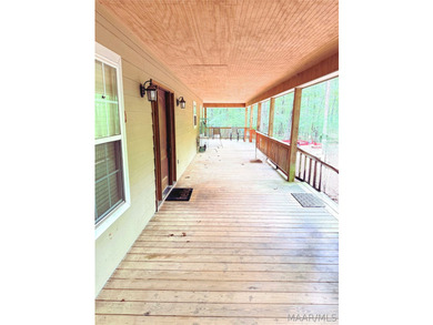 Escape to your own private retreat just minutes from the - photo 4