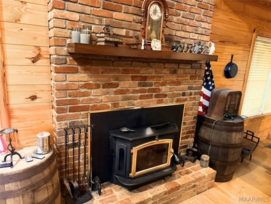 Escape to your own private retreat just minutes from the - photo 7