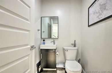 Back on the market with updates and a $10K flooring credit - photo 9