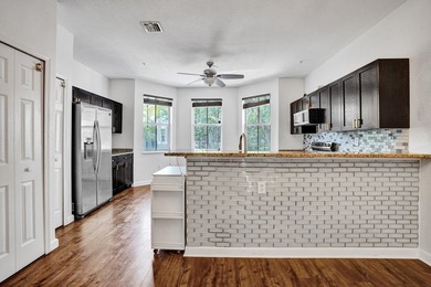 Amazing Townhome in Royal Palm Beach. Great Location! All Ages! - photo 12