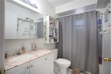 Welcome to 931/933 SE 23rd Place - a well-maintained duplex - photo 15