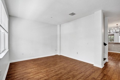 Amazing Townhome in Royal Palm Beach. Great Location! All Ages! - photo 31