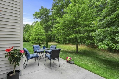 Welcome to easy living in this beautifully maintained 2-bedroom - photo 31