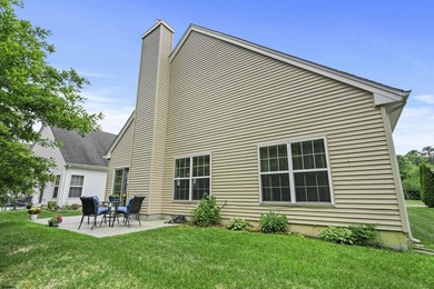 Welcome to easy living in this beautifully maintained 2-bedroom - photo 33