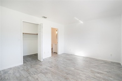 Welcome to 931/933 SE 23rd Place - a well-maintained duplex - photo 36