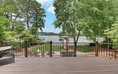 Magnificent Sunsets from the Large Lakefront Home on Lake - photo 36