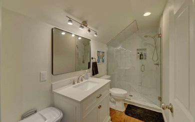 Magnificent Sunsets from the Large Lakefront Home on Lake - photo 39