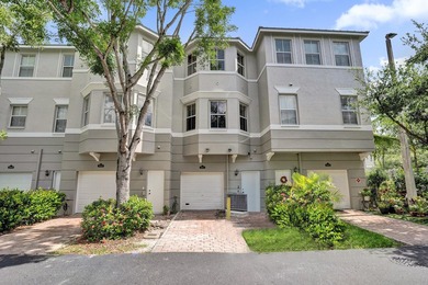 Amazing Townhome in Royal Palm Beach. Great Location! All Ages! - photo 39