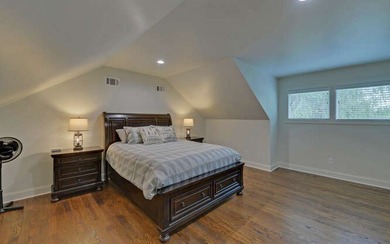 Magnificent Sunsets from the Large Lakefront Home on Lake - photo 40