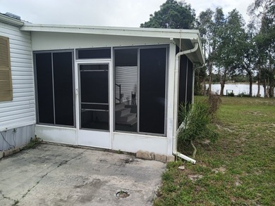 Updated 2 Bedroom, 2 Bath with Water Views and a double - photo 3