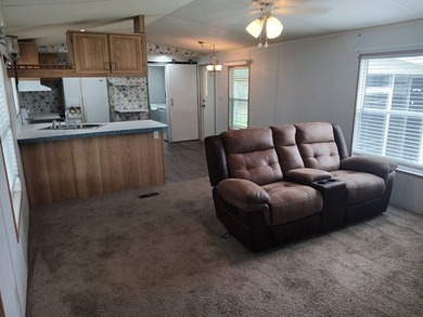 Updated 2 Bedroom, 2 Bath with Water Views and a double - photo 10
