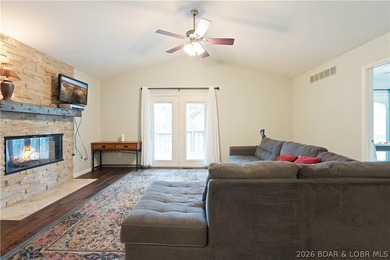 Welcome to lake living at its finest in the desirable Fawn - photo 2
