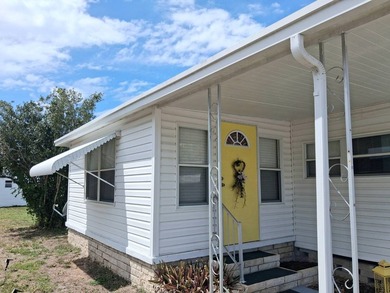 Located in desirable El Dorado Village in Largo Fl. 2 Bedrooms 1 - photo 3