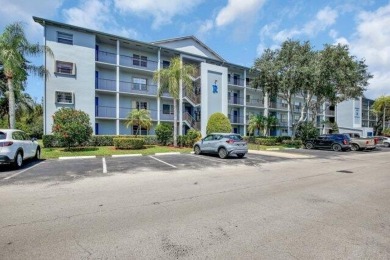 Lake Condo For Sale in Pembroke Pines, Florida