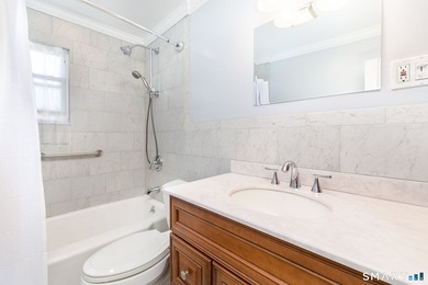 Very well maintained, owner occupied for over 50 years, 4 - photo 15