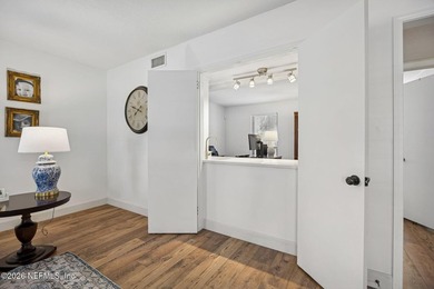 Recent Price Improvement! Classy and Convenient, Welcome Home to - photo 21