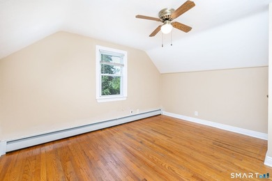 Very well maintained, owner occupied for over 50 years, 4 - photo 22