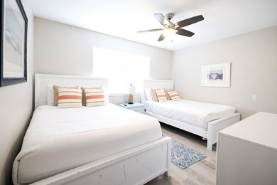 Welcome to this turnkey Gulf-front retreat located on the highly - photo 22