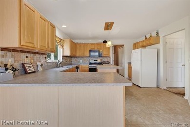 Welcome to this beautiful lakefront home in the highly - photo 22