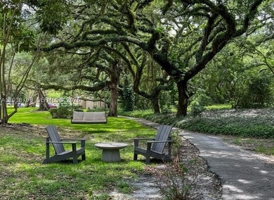 Spacious 2-bedroom, 2-bath condo located in the desirable Live - photo 23
